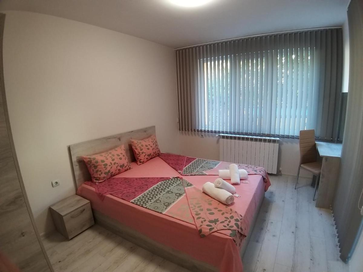 Апартамент Трапезица Скай Veliko Tarnovo Kültér fotó